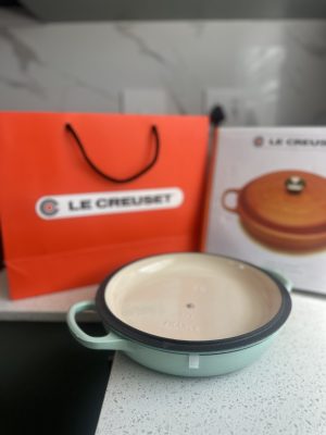 Le Creuset signature shallow casserole 26cm
