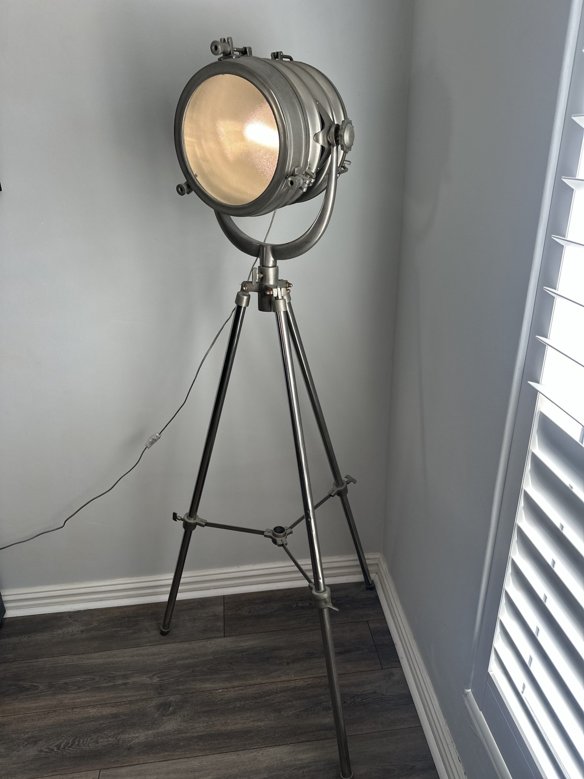 Weylandts Tripod Floor Lamp - Image 2
