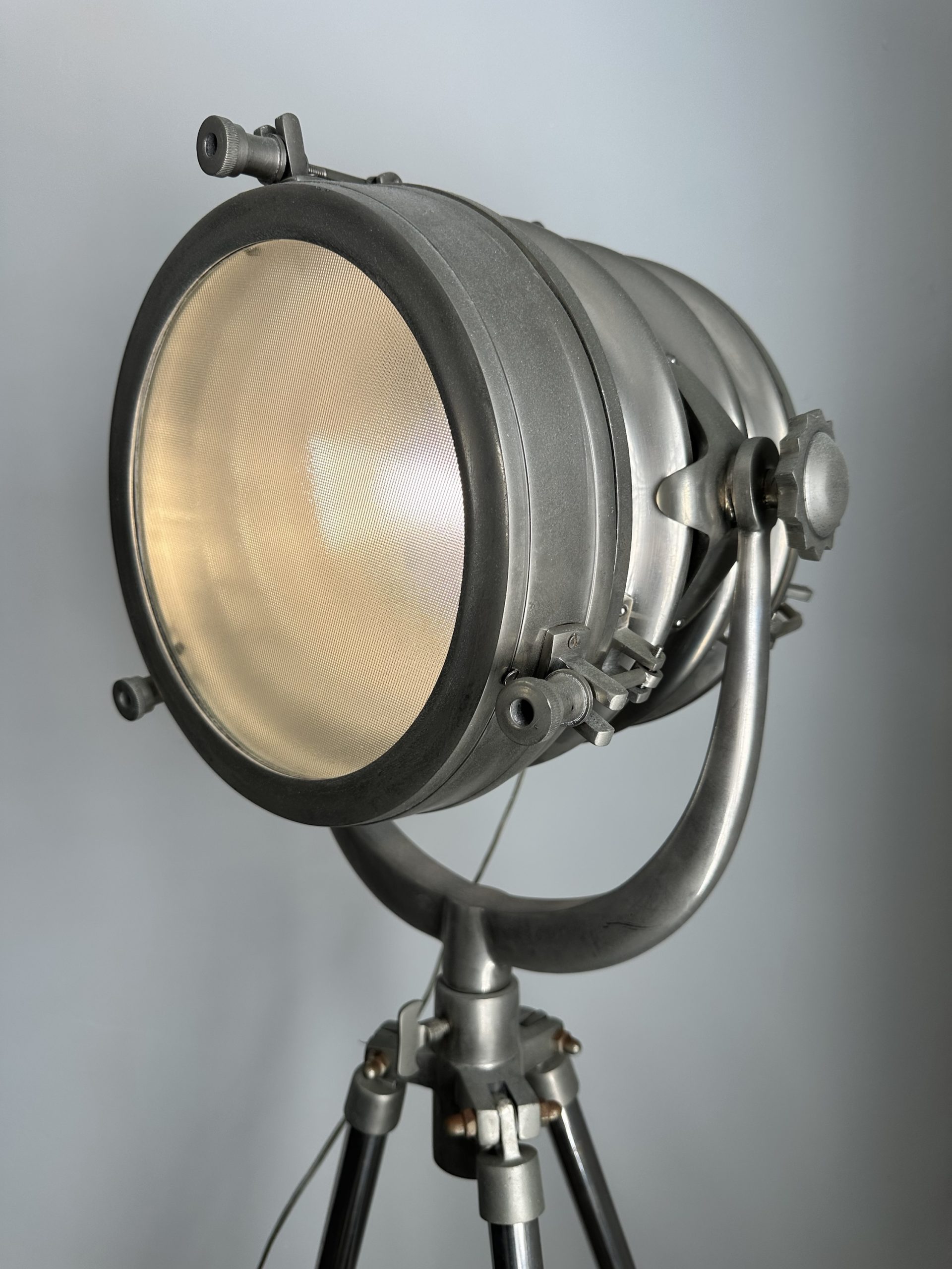 Weylandts Tripod Floor Lamp - Image 4