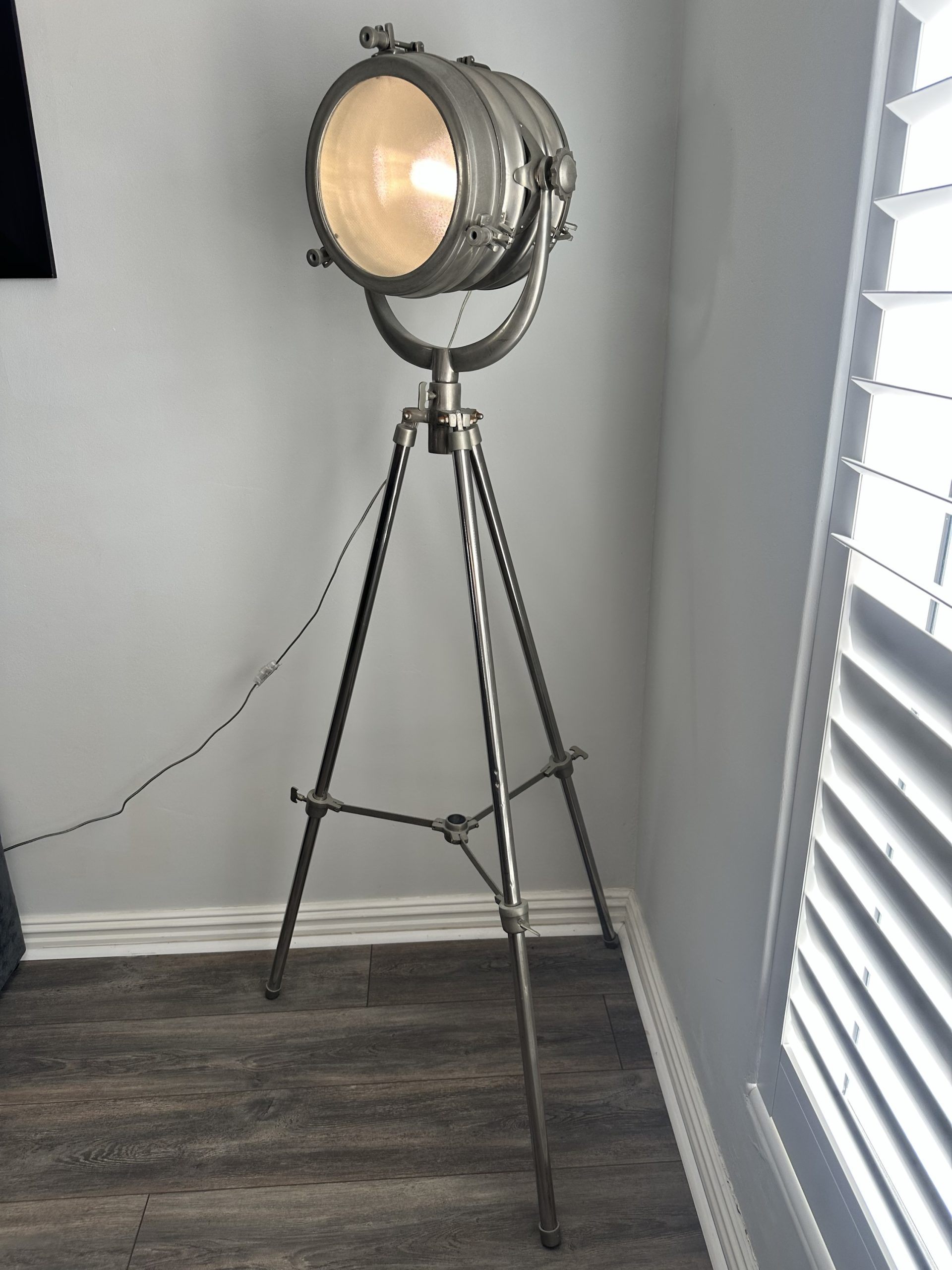 Weylandts Tripod Floor Lamp - Image 3