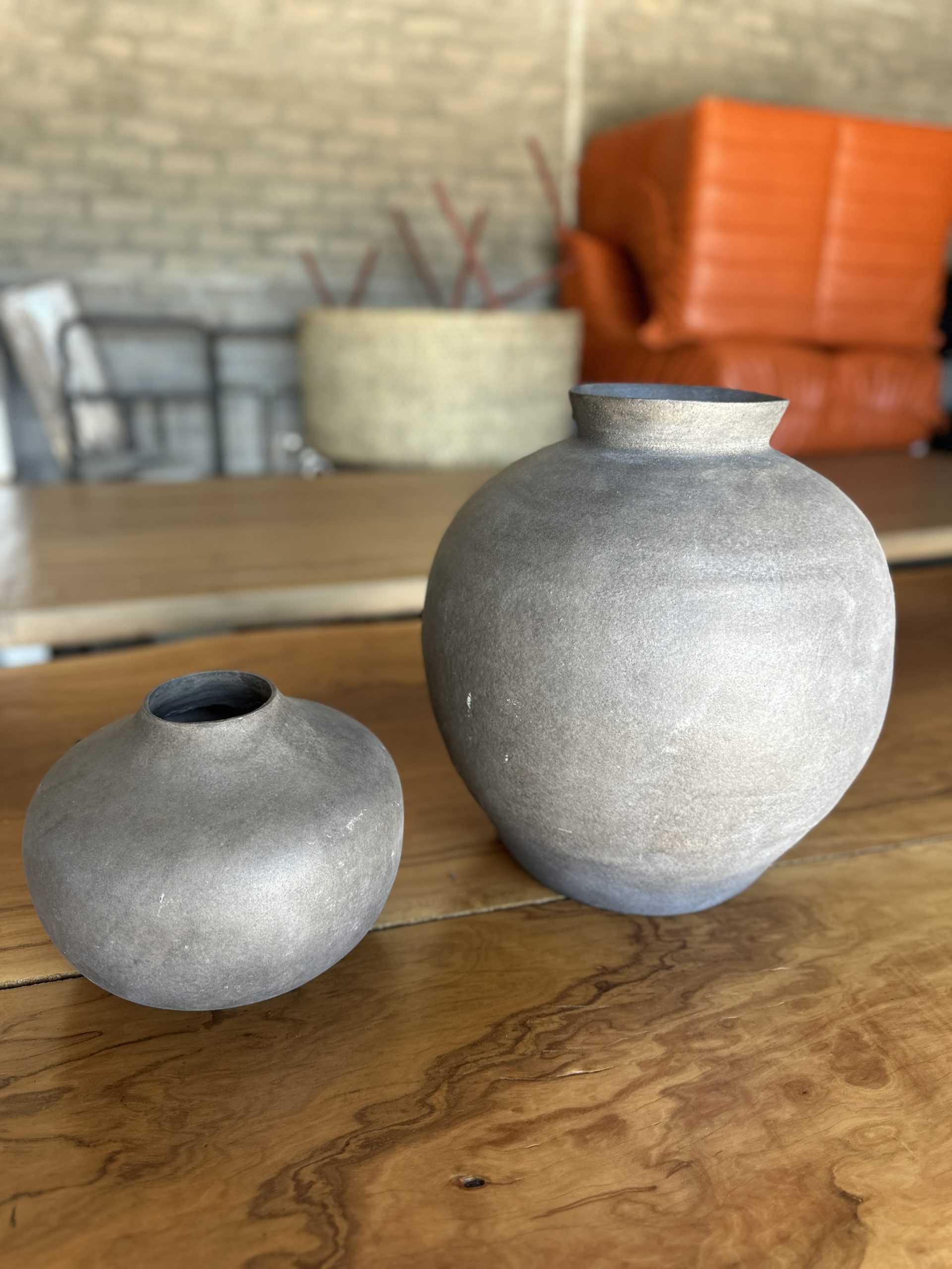 Organic grey ceramic stoneware vases - Image 10