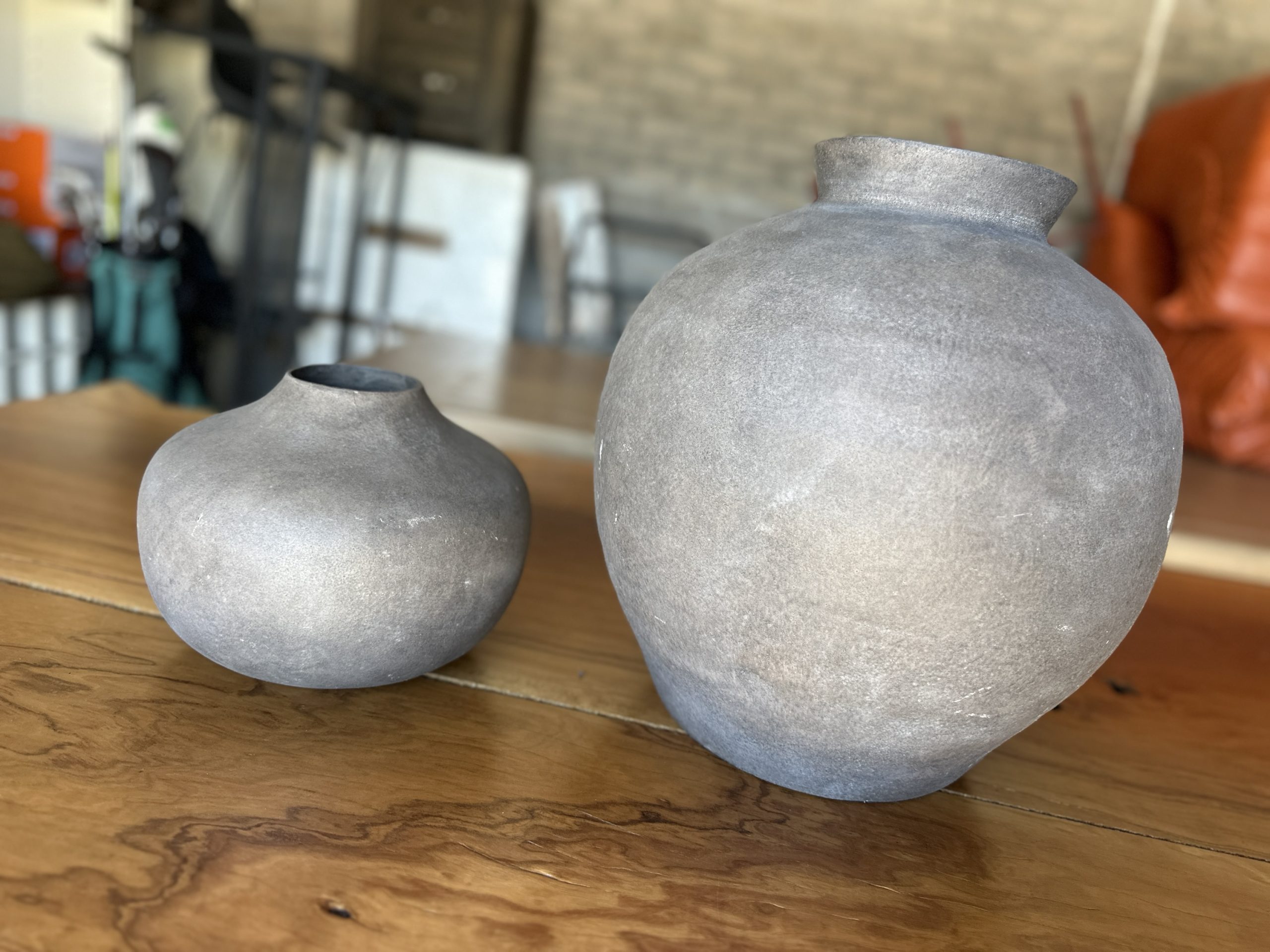 Organic grey ceramic stoneware vases - Image 7