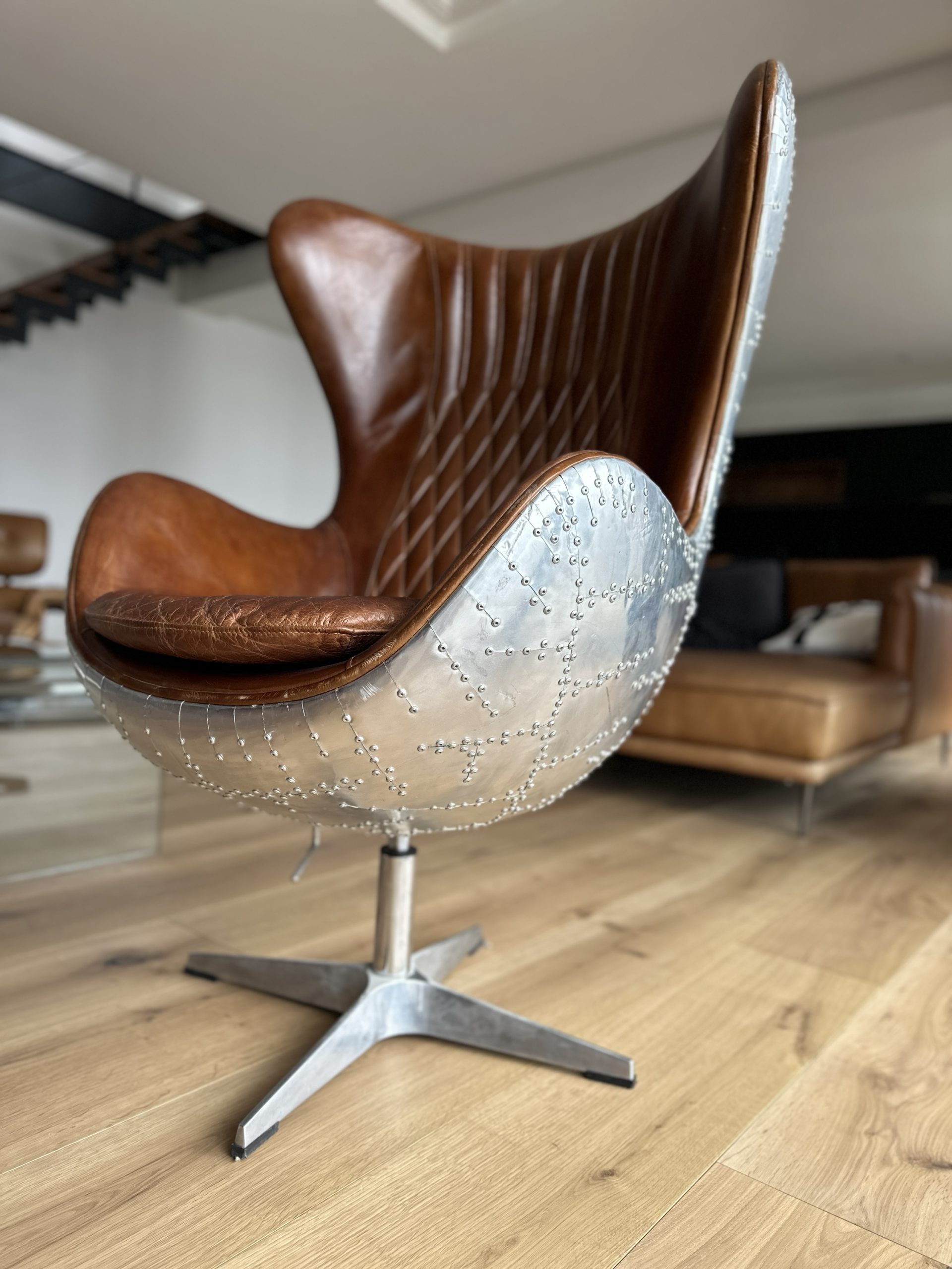 Genuine leather Spitfire Banchee Egg chair - Image 8