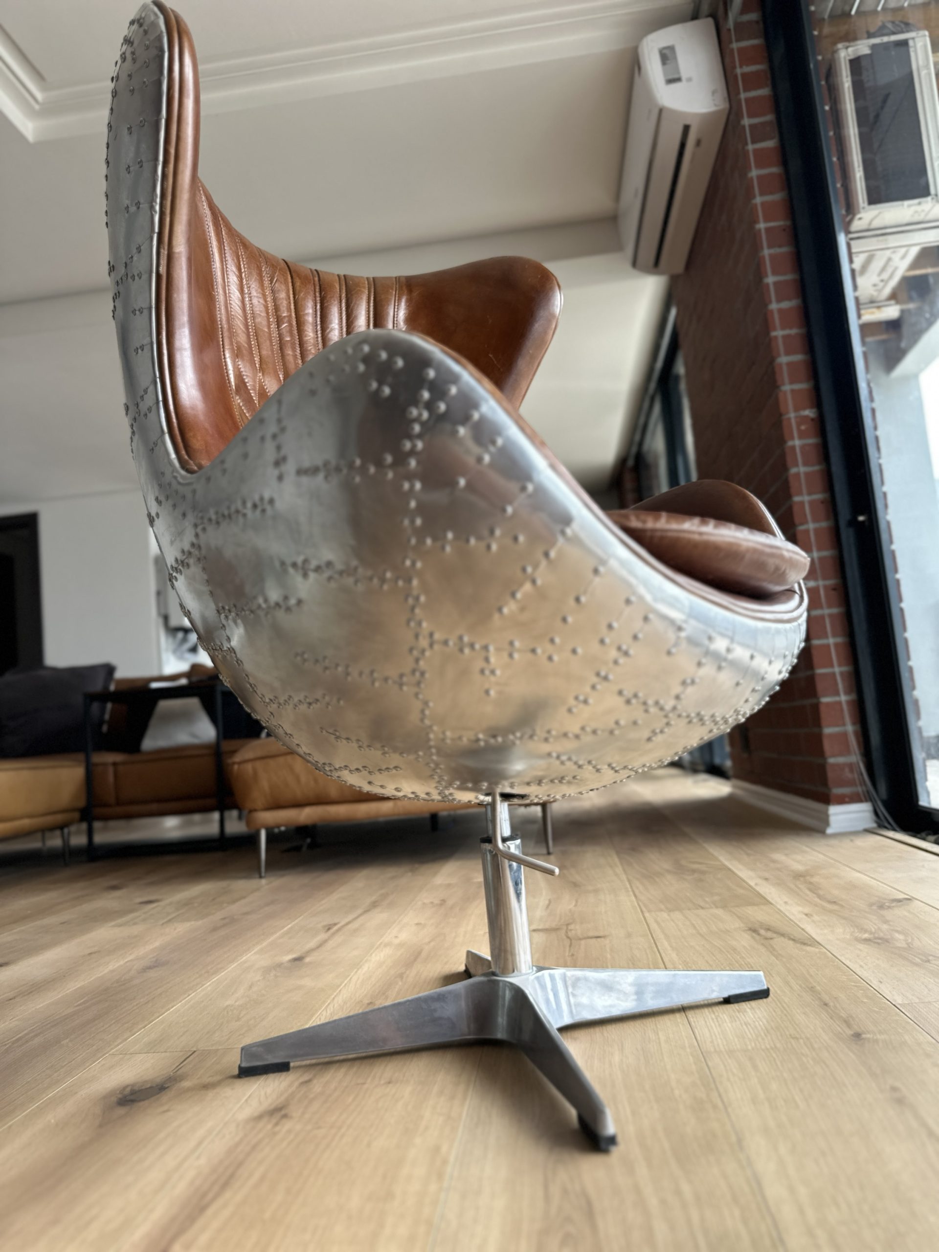 Genuine leather Spitfire Banchee Egg chair - Image 3