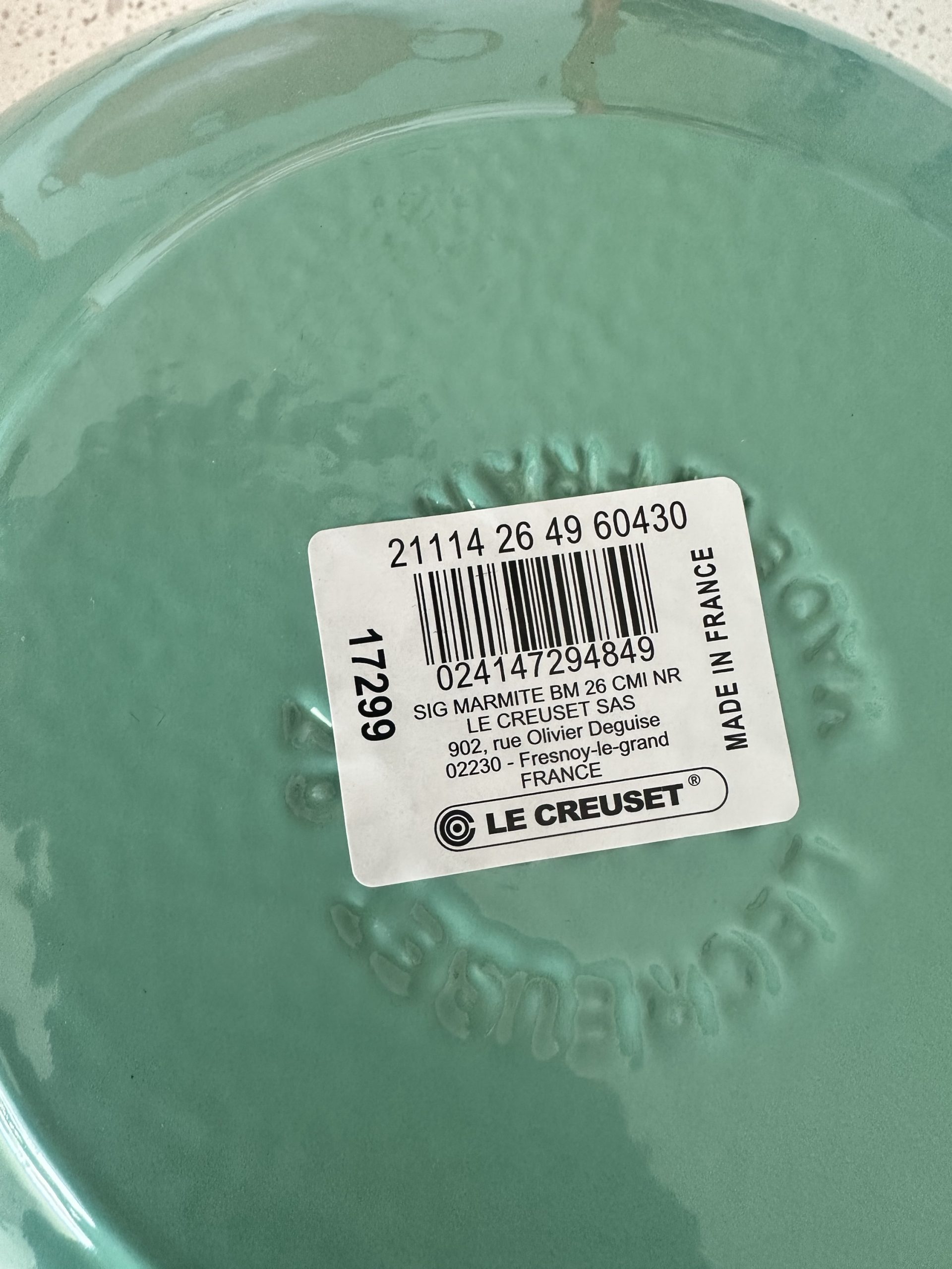 Le Creuset 26cm Signature Marmite in cool mint - Image 4